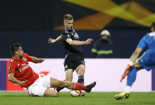 关于萨格勒布迪纳摩大胜，晋级形势乐观的信息