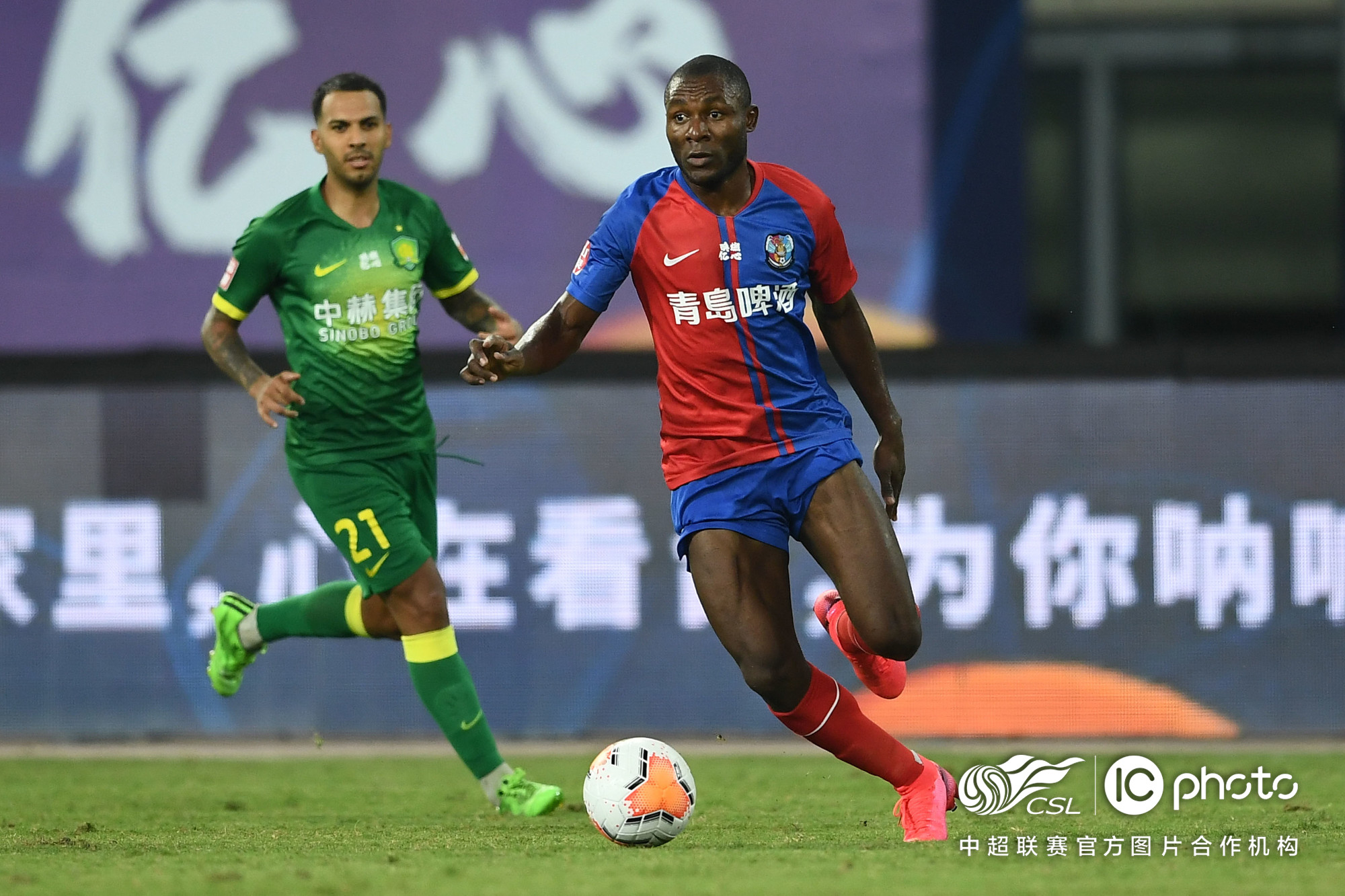 青岛黄海队员技术高超，取得三连胜