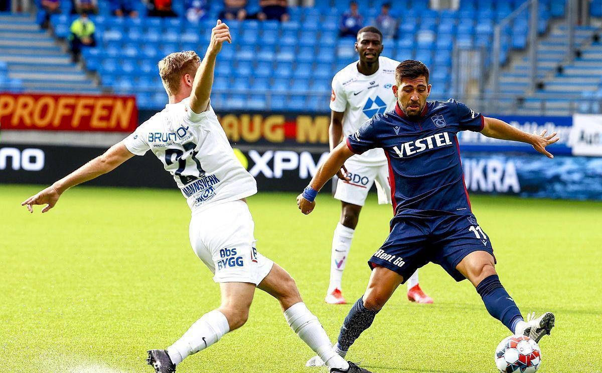 乌迪内斯成功逆转，豪取客场三分