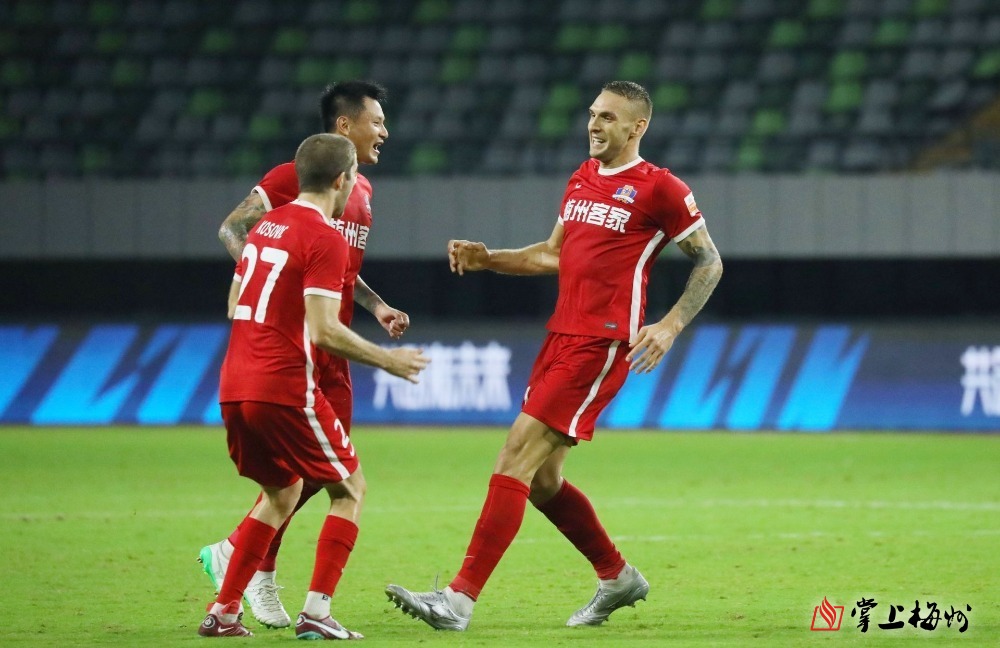  库里新星回归赛场表现惊艳，巴塞罗那未来可期！